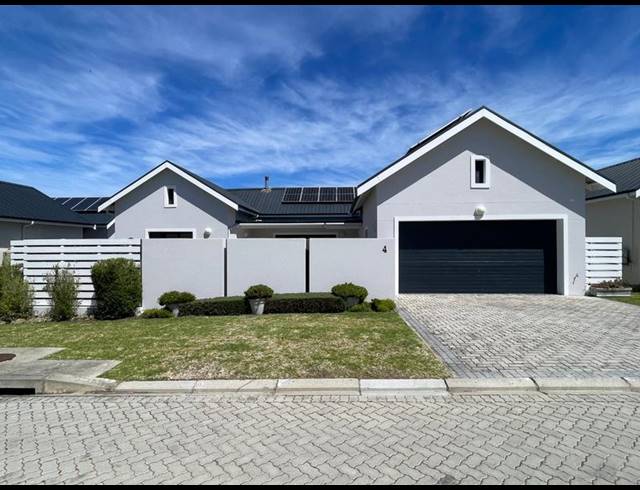 2 BEDROOM PROPERTY TO RENT IN KEURBOOMS